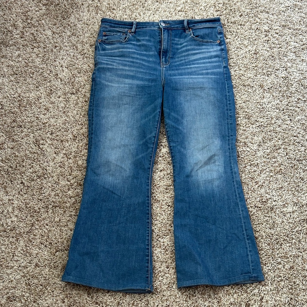 American Eagle Flare Jeans💙👖